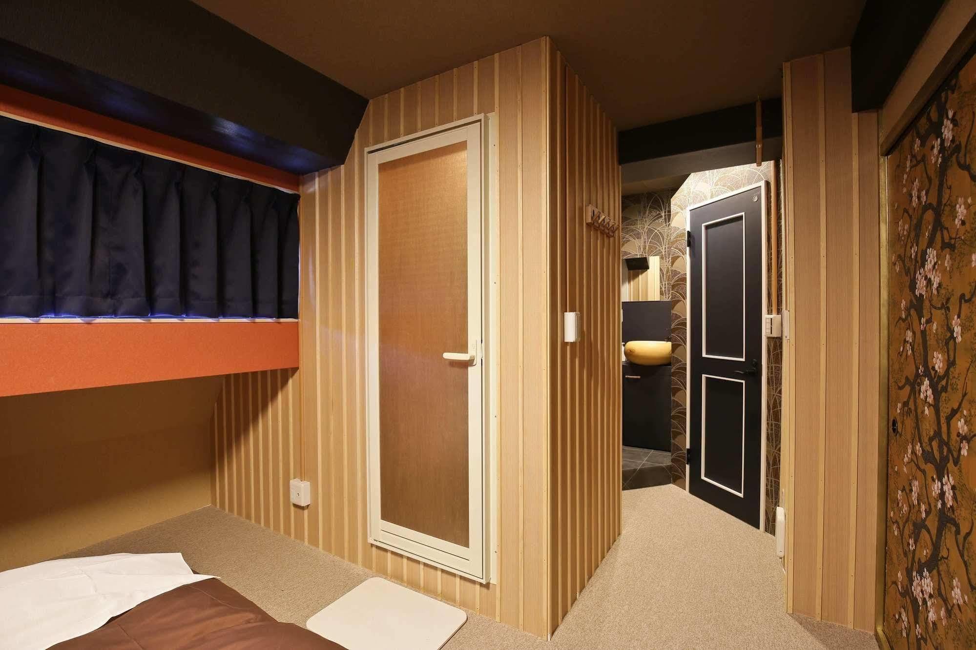 Samurais Hostel Ikebukuro Токио Экстерьер фото